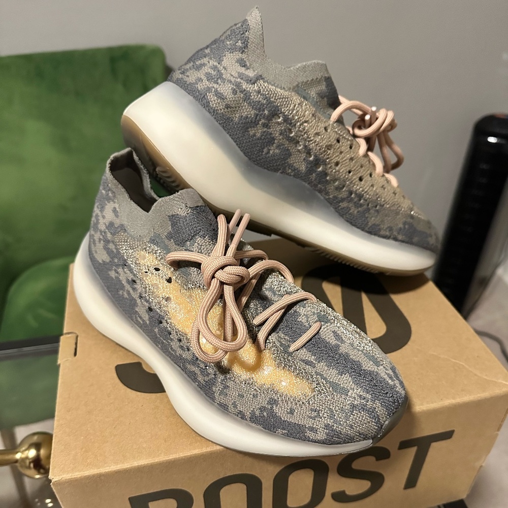 Yeezy Boost 380, Mist